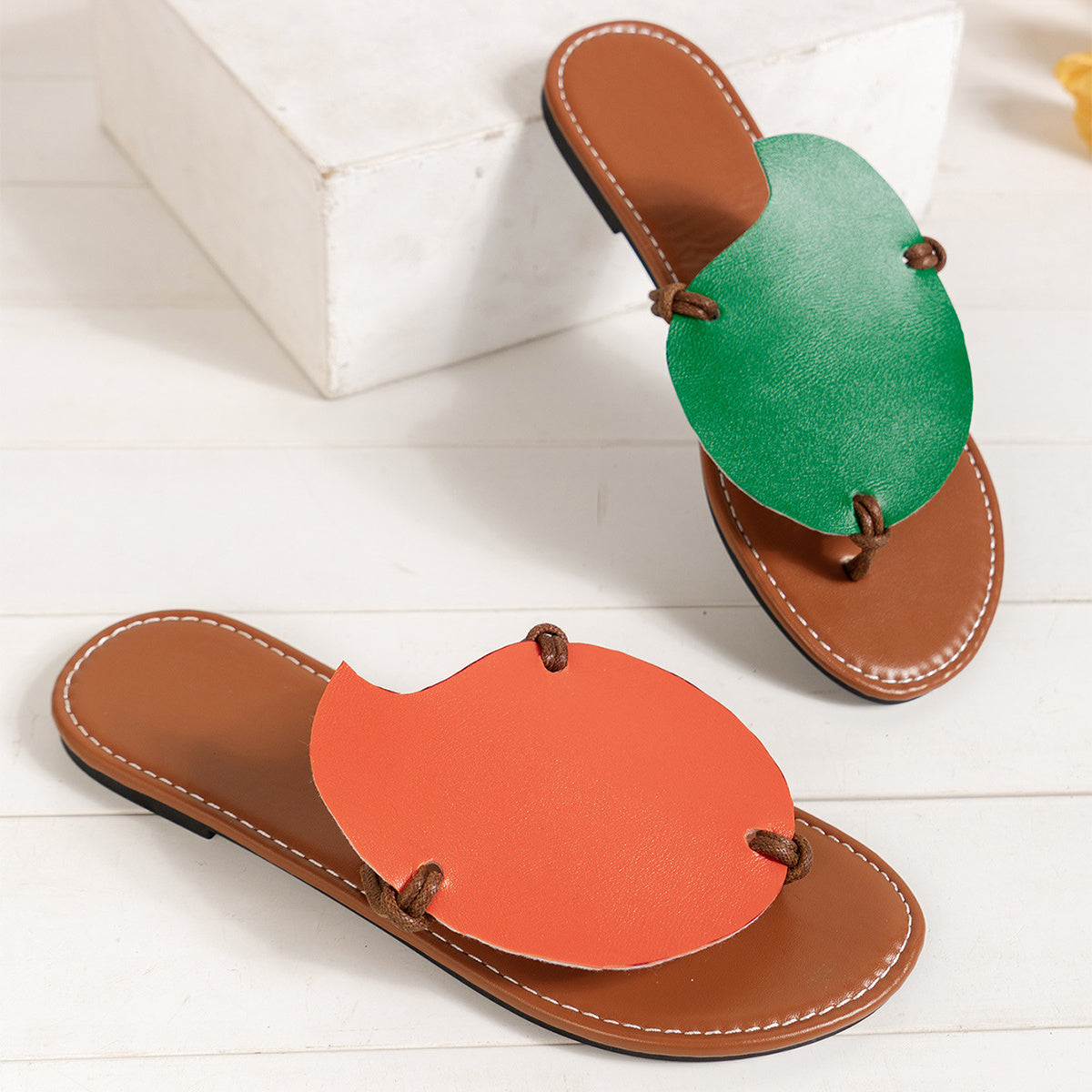 Casual Clip-Toe Color-Match Sandals