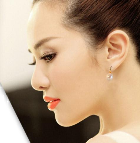 Elegant Pearl Earrings for Women