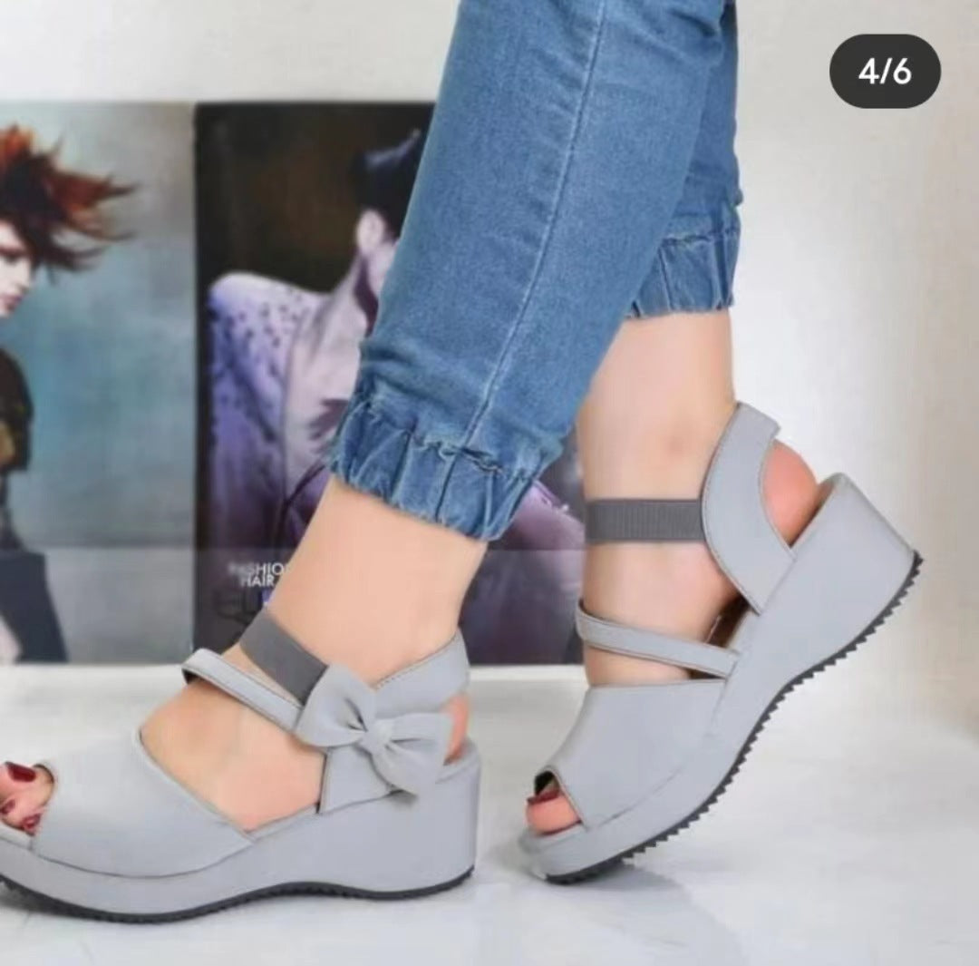 Plus Size Suede Peep Toe Wedge Sandals