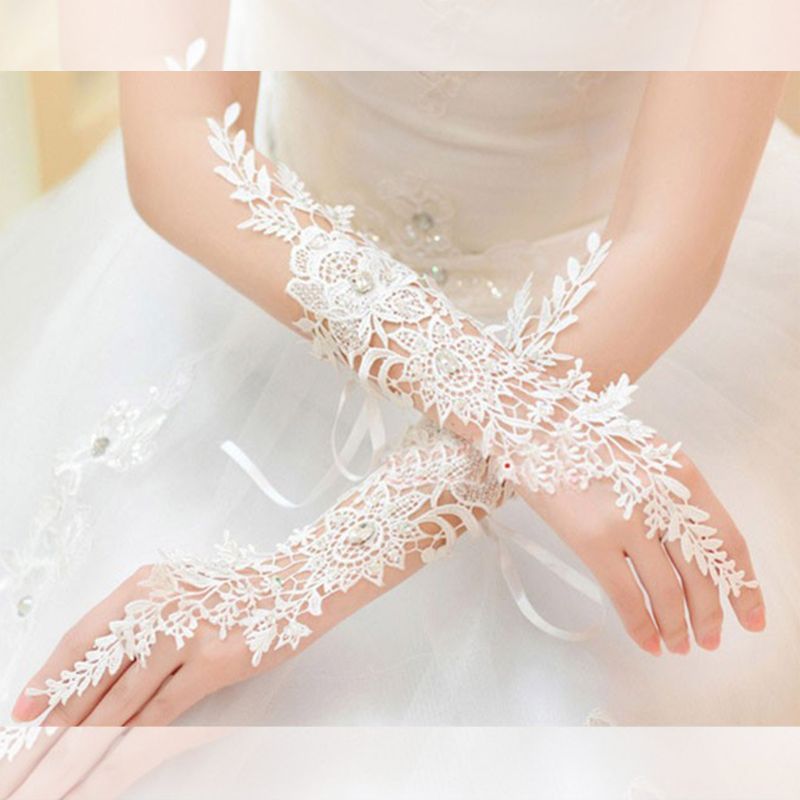 Gants de mariage élégants pour mariée
