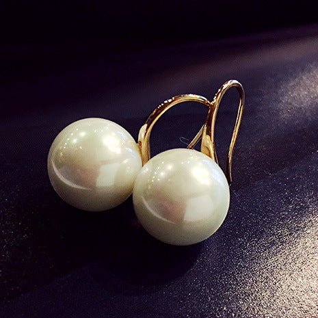 Elegant Pearl Earrings for Women