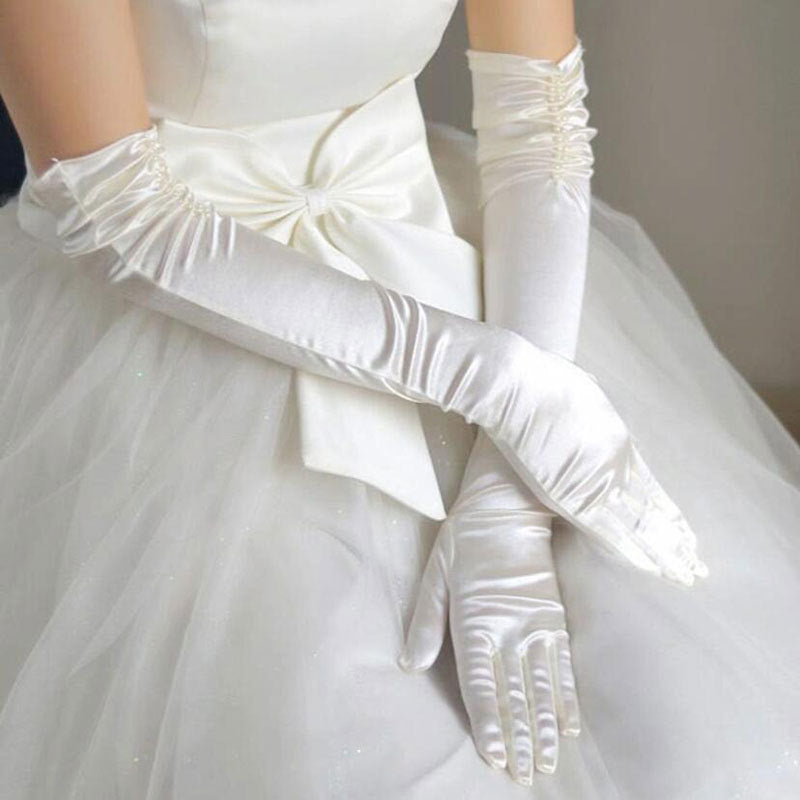 Gants de mariée en satin perlé