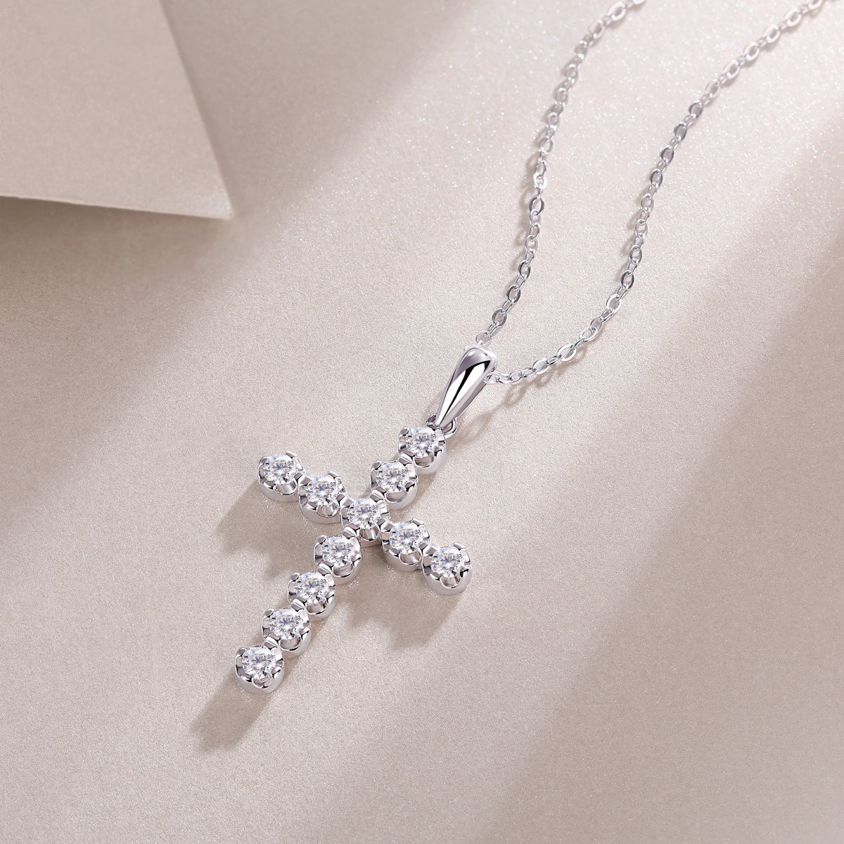 Entrust Luxury Diamond Pendant Set