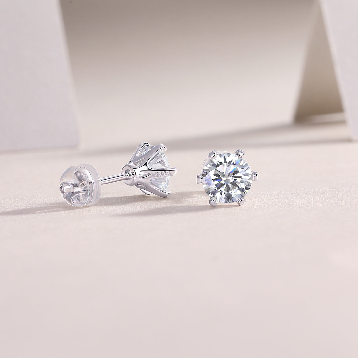 Quiet Luxury Mosan Diamond Earrings