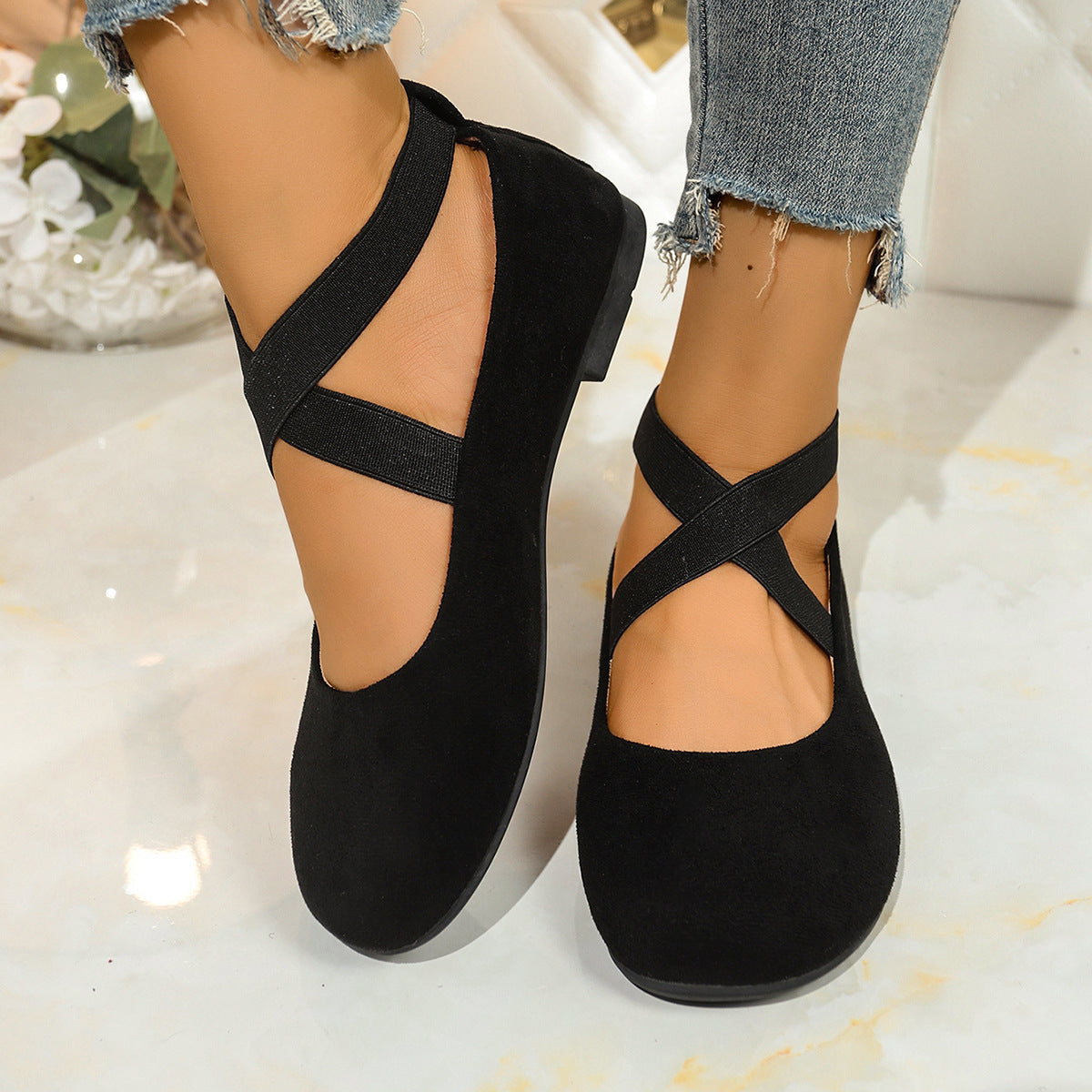 Plus Size Round Toe Flat Sports Shoes for Women