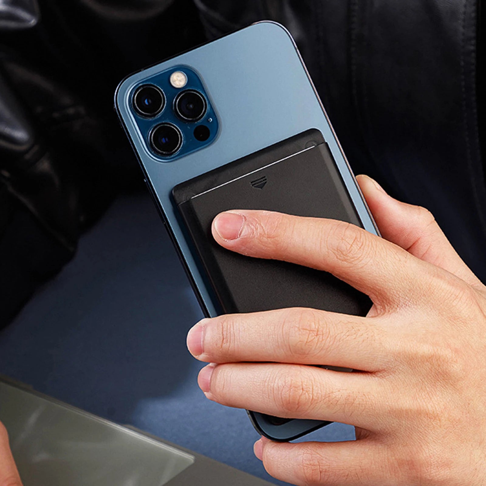 MagSafe Wallet Grip Stand for iPhone