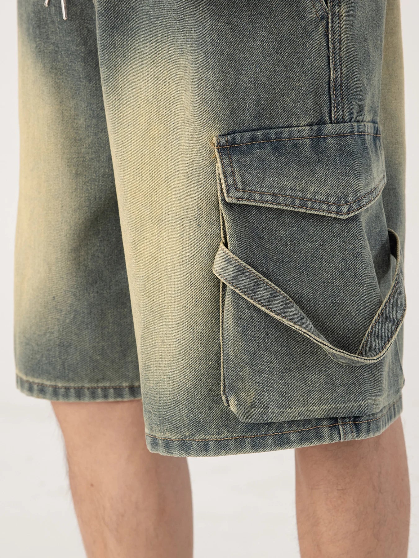 Men’s Loose Fit Cargo Denim Shorts