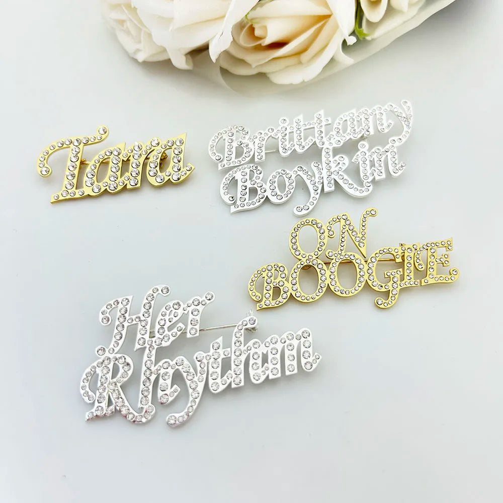 DODOAI Custom Diamond Letter Brooch