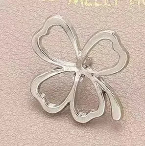 Flower and Bow Metal Brooch Set
