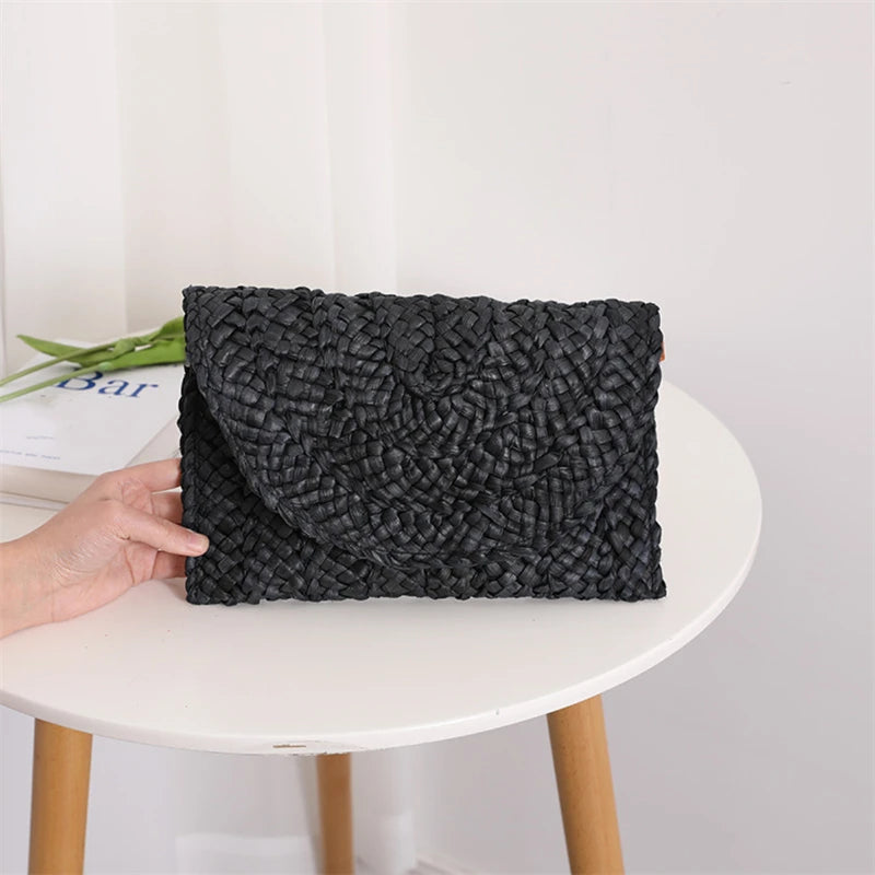 Corn Husk Straw Weave Summer Clutch