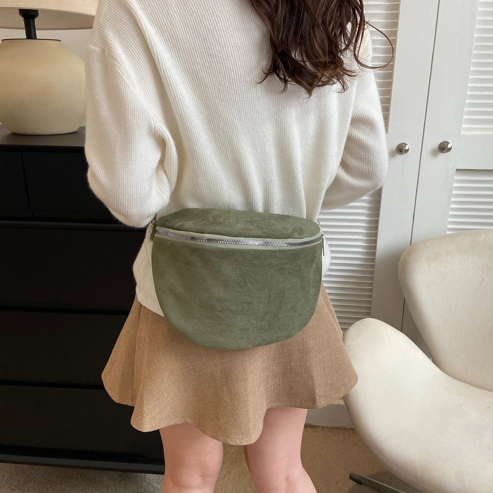 Women's Solid Sling Chest Crossbody Bag