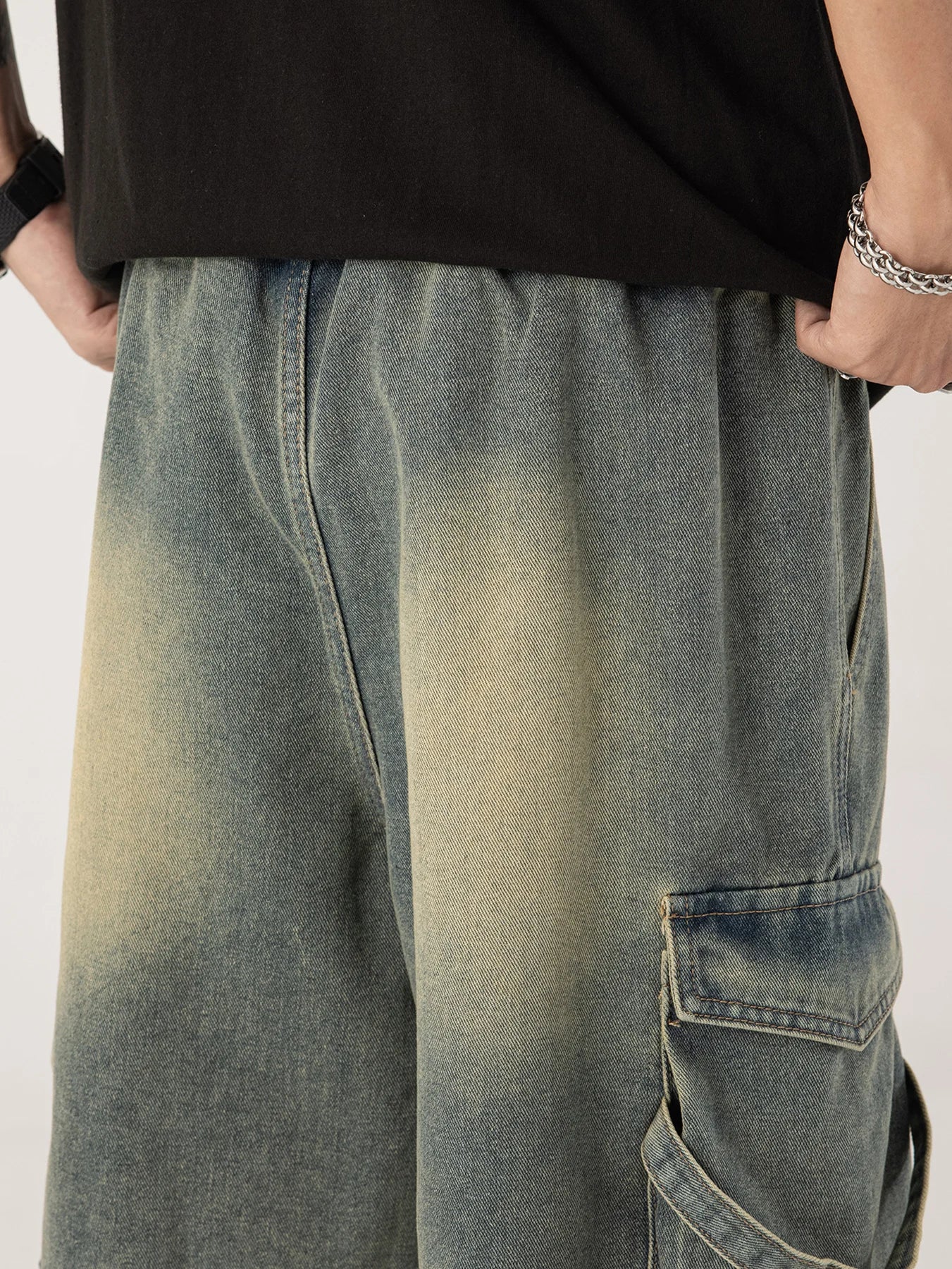 Men’s Loose Fit Cargo Denim Shorts