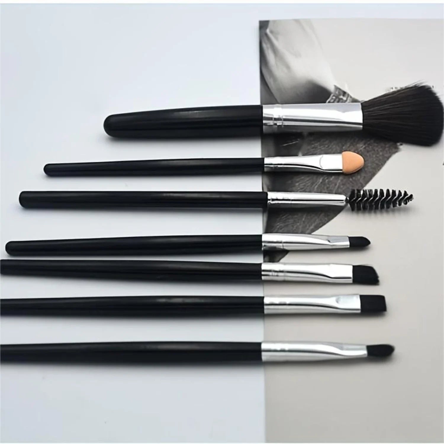 7pcs Black Essential Makeup Brush Set