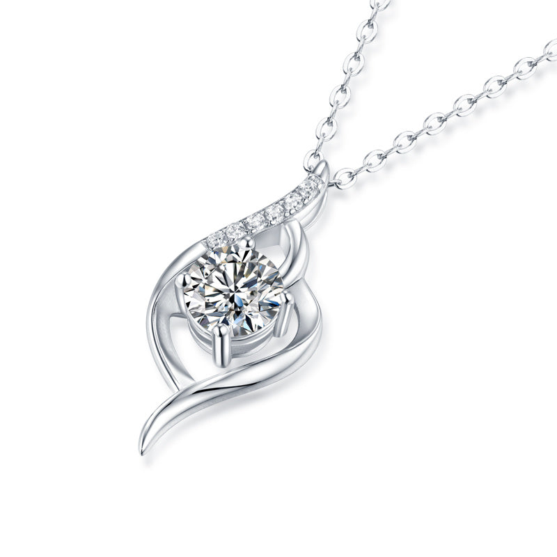 Beautiful City Diamond Pendant Set
