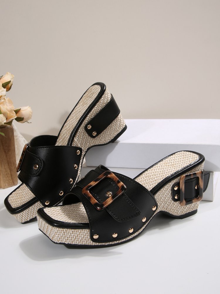 Plus Size Rivet Platform Wedge Sandals
