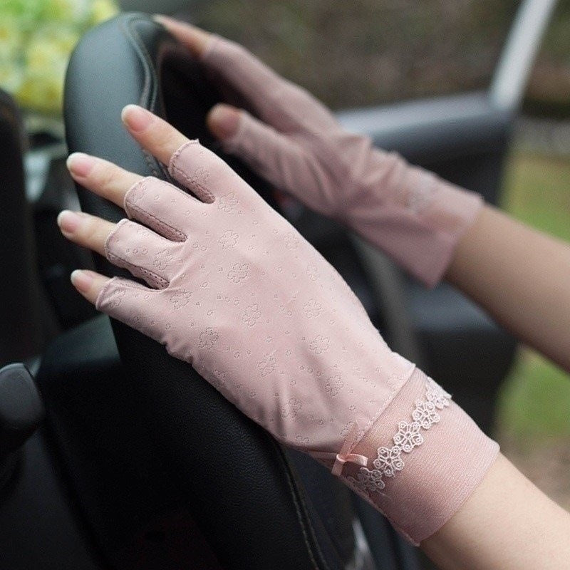 Gants de conduite UV en dentelle et soie glacée TB54