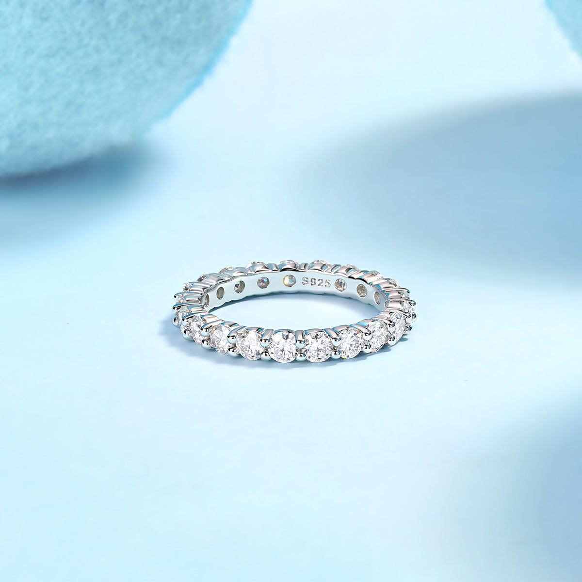 Luxury Row Moissanite Silver Ring