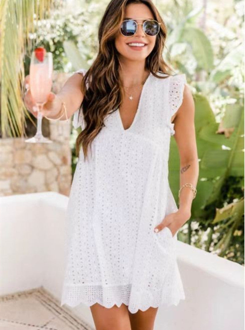 Robe de plage sans manches à col en V et poches en dentelle