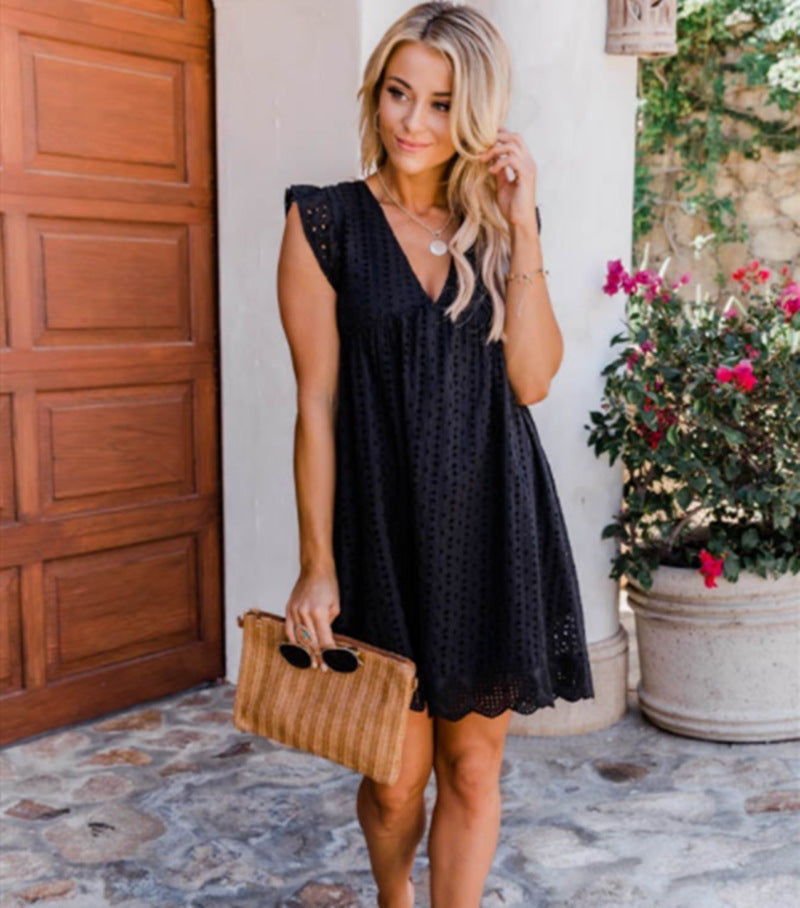 Robe de plage sans manches à col en V et poches en dentelle