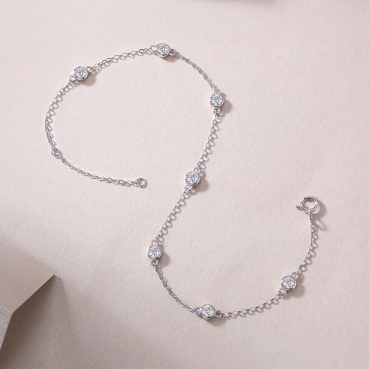 Smart Bubble Mossan Diamond Bracelet